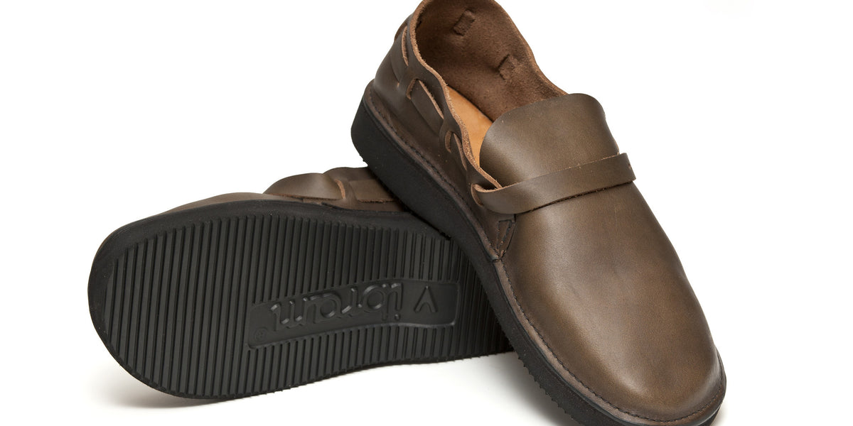 Men's Middle English - OLIVE | Aurora Shoe Co. Men's Middle English - OLIVE | Aurora Shoe Co.